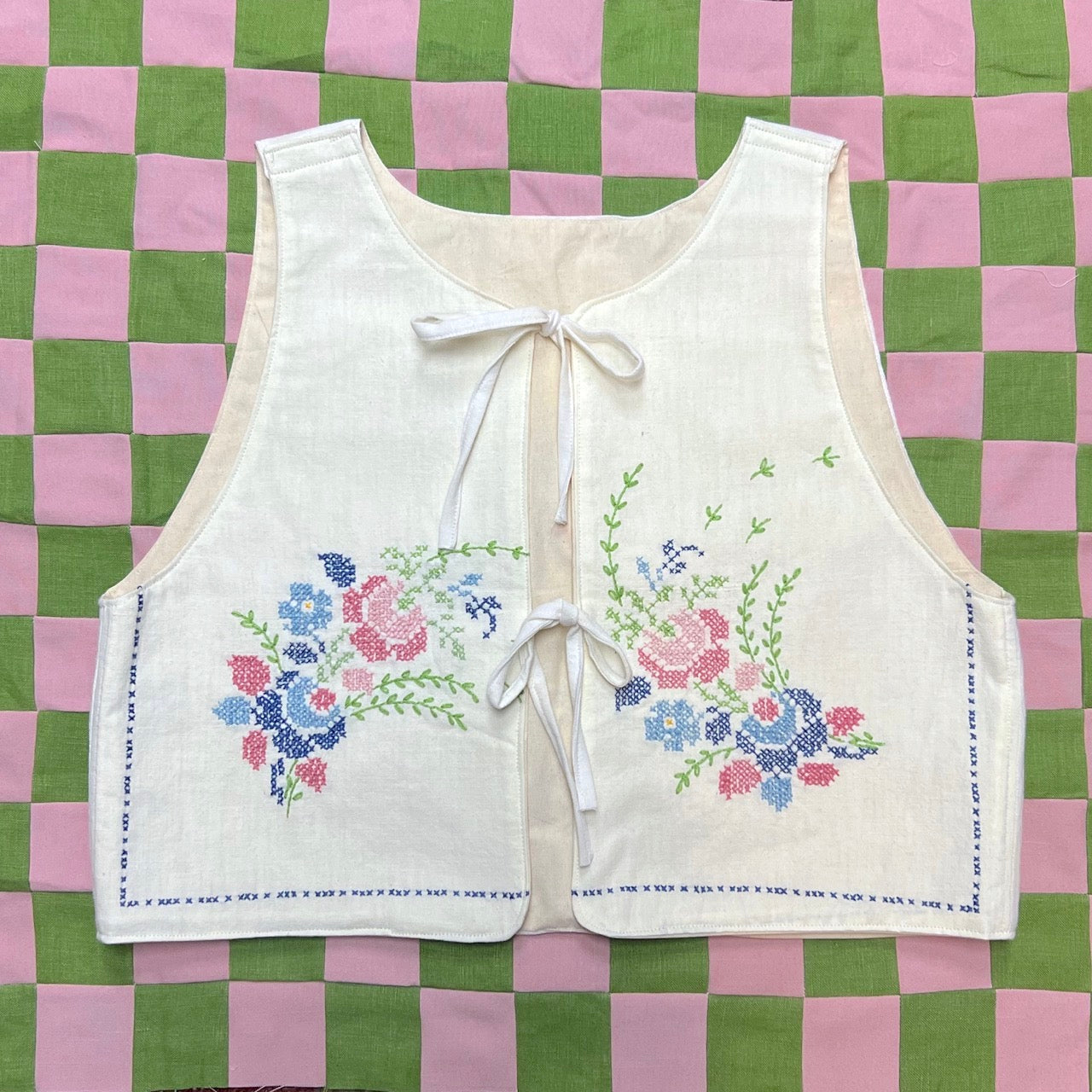 Bee Relaxed Vest